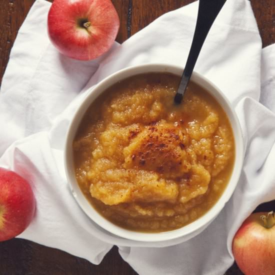 15-Minute Healthy Applesauce