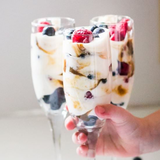 Healthy Greek Yogurt Parfait