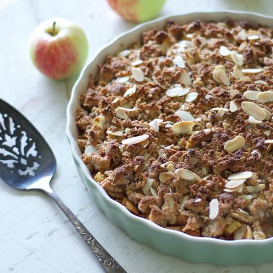 Simple Apple Crumble {GF, V, Paleo}