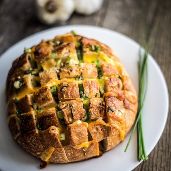 Cheesy Garlic Pull Apart Bread