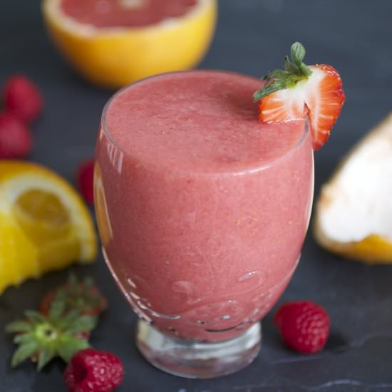 Strawberry and Grapefruit Smoothie