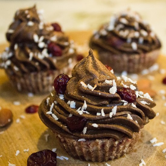 Raw cranberry cupcakes