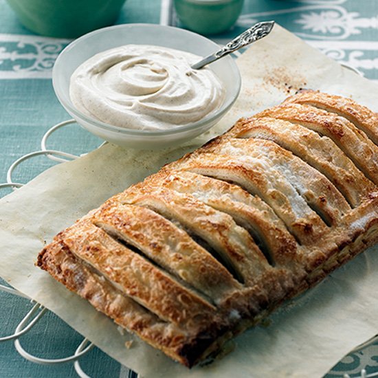 Apple Jalousie with Cinnamon Cream