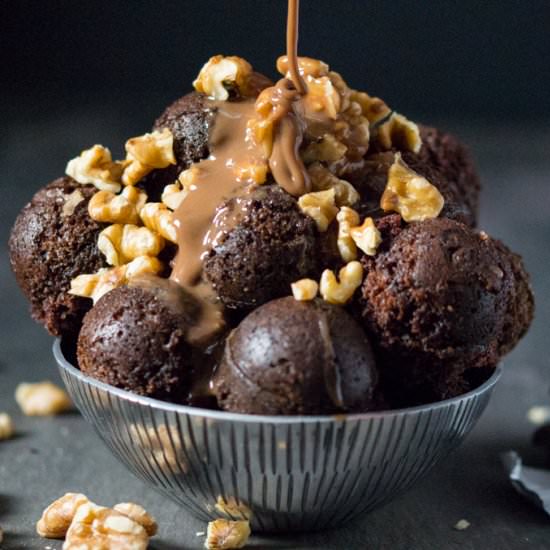 Cake Bites with Coffee Walnut sauce