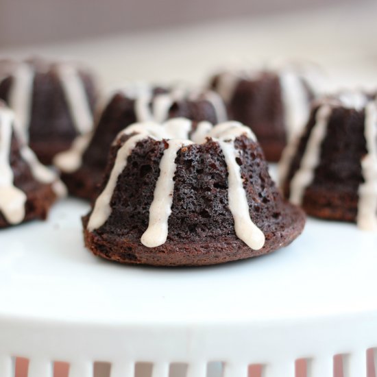 Mini Gingerbread Cakes