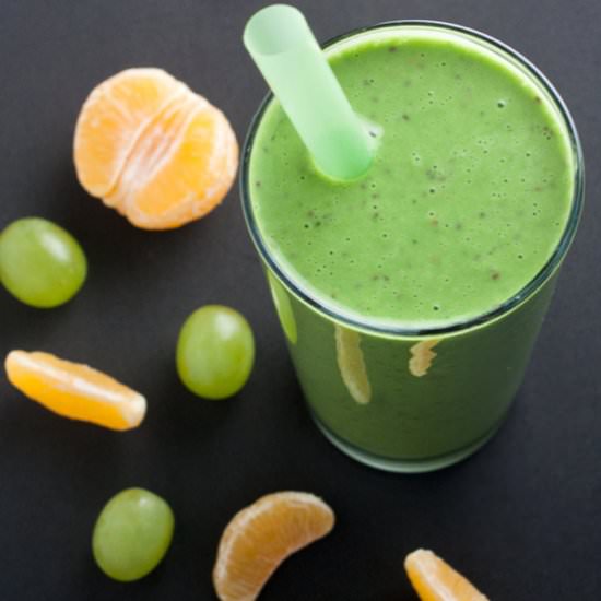 Winter Fruit Green Smoothie