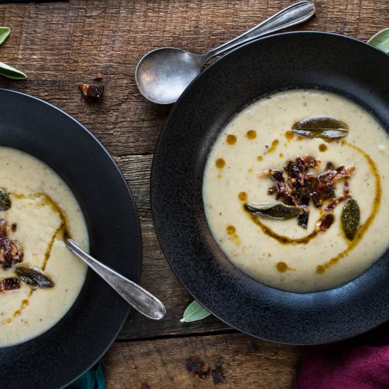 Roasted Cauliflower and Leek Soup