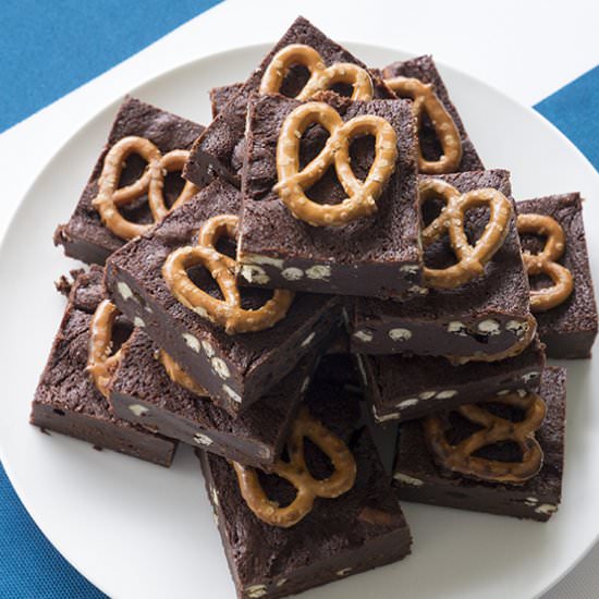 Chocolate Fudge Pretzel Brownies