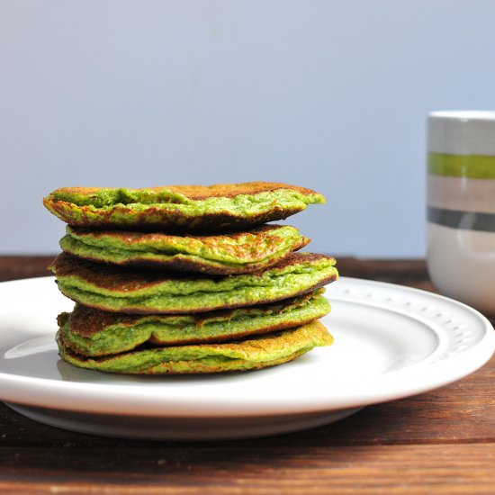 Green Smoothie Pancakes