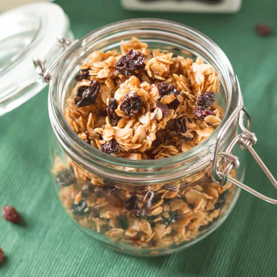 Christmas Pudding Granola