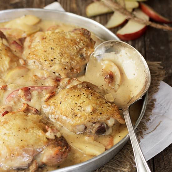 Chicken with Apples and Bacon