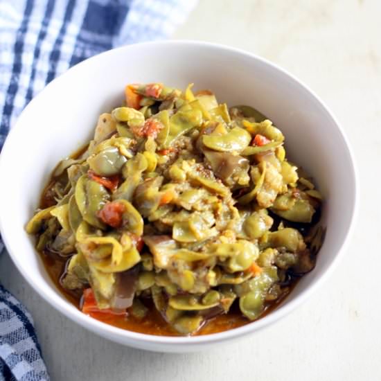 Aubergine & Hyacinth Beans Curry