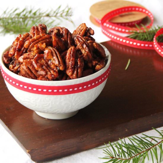 roasted maple sriracha pecans