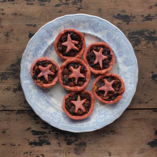 Mince Pies with Beet Pastry