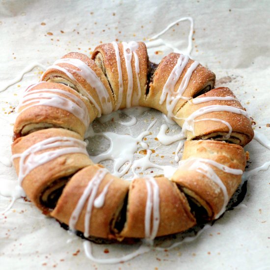 Cinnamon Roll Wreath