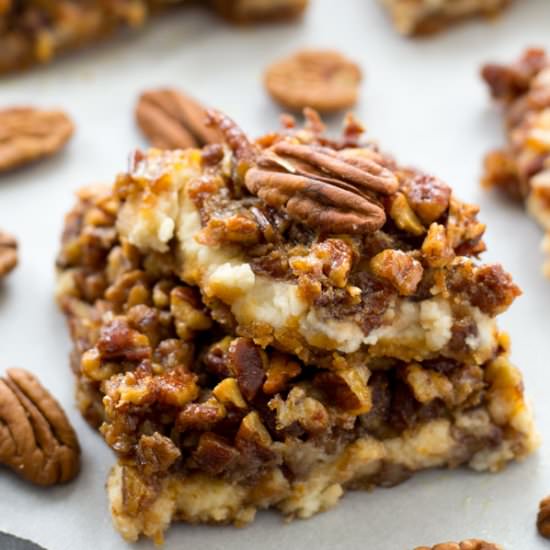 Honey Pecan Cheesecake Bars