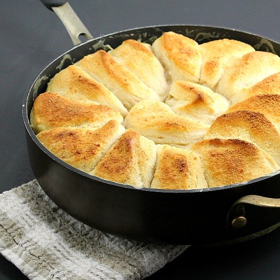 One Pot Chicken Alfredo Biscuit Cas