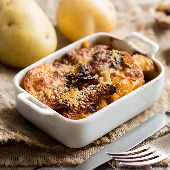 Baccala with potatoes in the oven