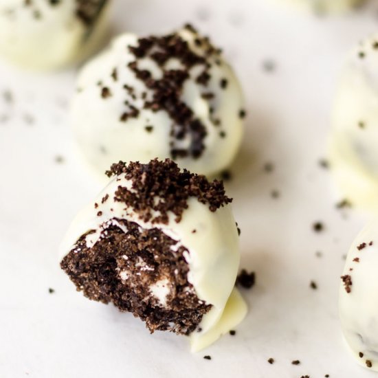 3 Ingredient Oreo Truffles