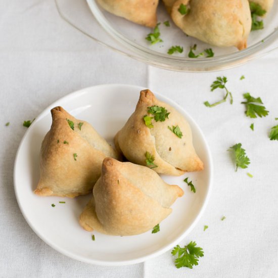 Lite Baked Veggie Indian Samosa