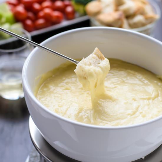 Classic Cheese Fondue