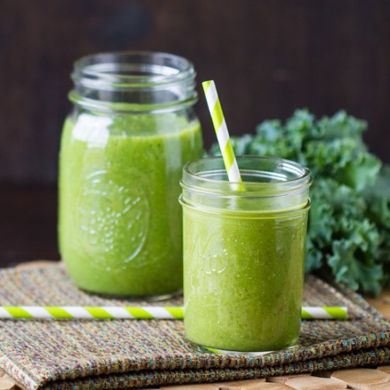 Kale Apple Ginger Detox Smoothie