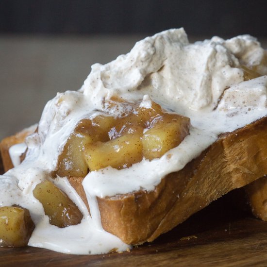 Caramelized Brioche & Stewed Apples