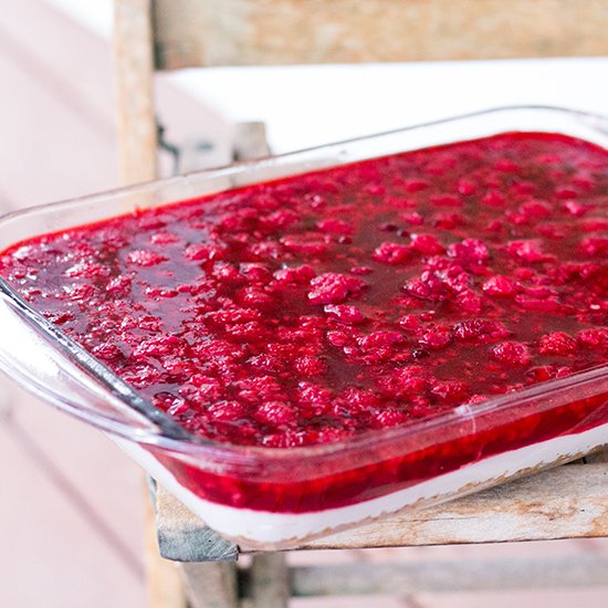 Raspberry Pretzel Jello Salad