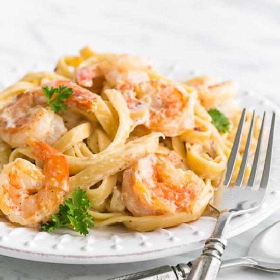 Creamy Shrimp Alfredo Pasta