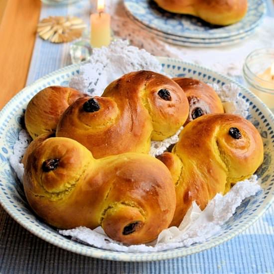 St Lucia Saffron Buns (Lussekatter)