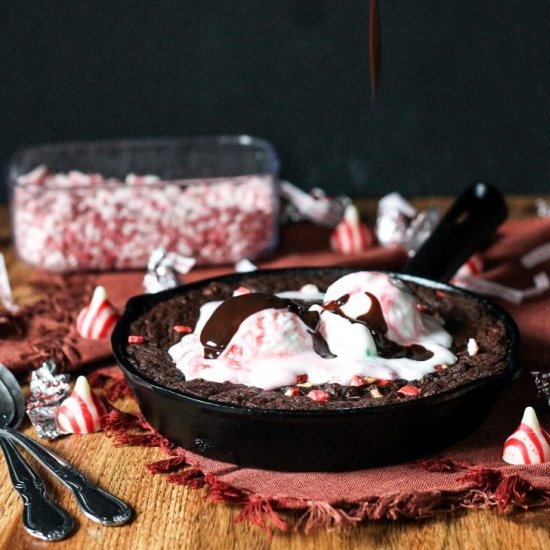 Peppermint Skillet Brownie