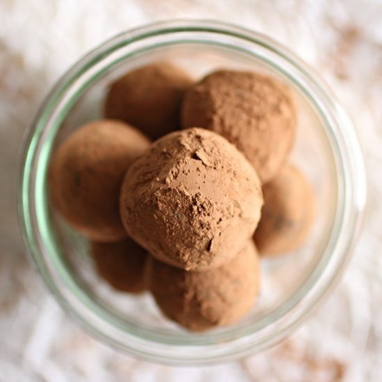 Nutritious Chocolate Fudge Truffles