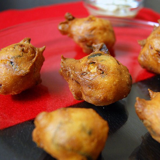 Mangalore Bonda (Yogurt Fritters)