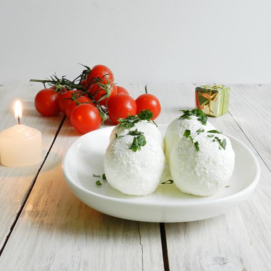 Feta and cherry tomato balls