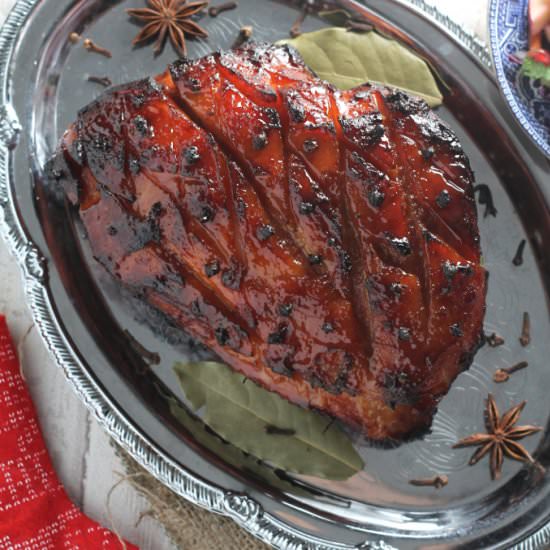 Easy Slow Cooker Christmas Ham