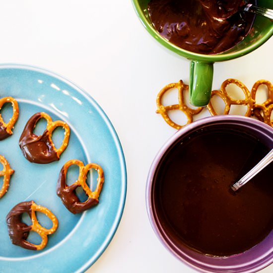 Chocolate Caramel Pretzels