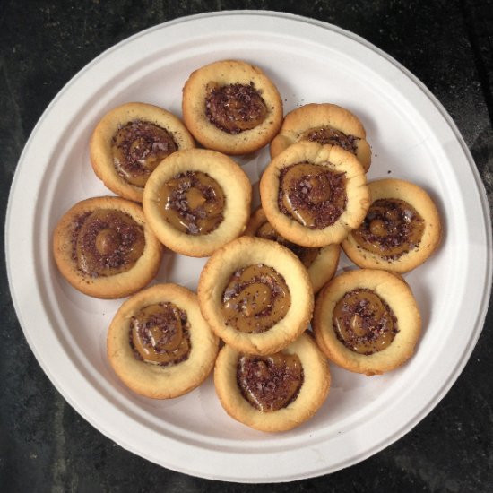 Salted Dulce de Leche Cookie Tarts