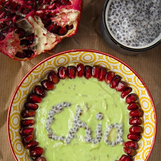 Creamy Chia, Avocado & Banana Bowl