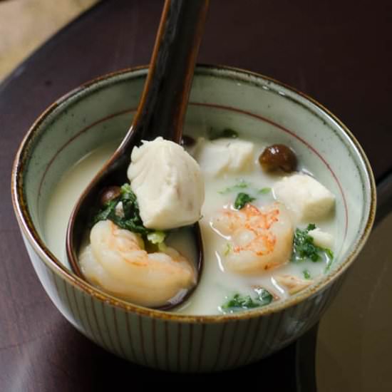 Simple Coconut Seafood Soup