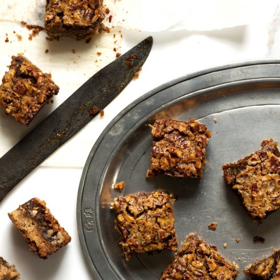 Pecan Pie Maple Shortbread Bars