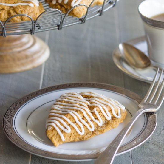 Iced Gingerbread Oat Scones