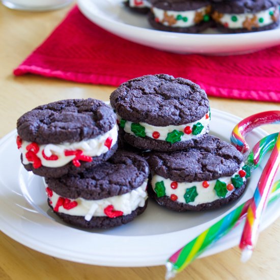 Homemade Holiday Oreo Cookies