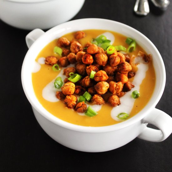 Butternut Soup with Spicy Chickpeas