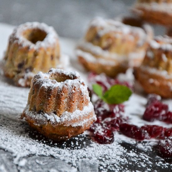 Festive german Stollen-Gugelhupf