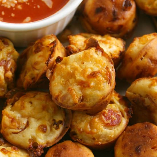 Mini Pepperoni Pizza Puffs