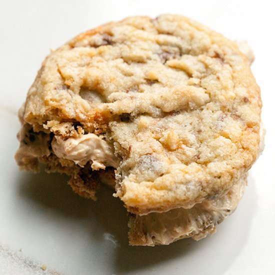 Butterfinger Cookie Sandwiches