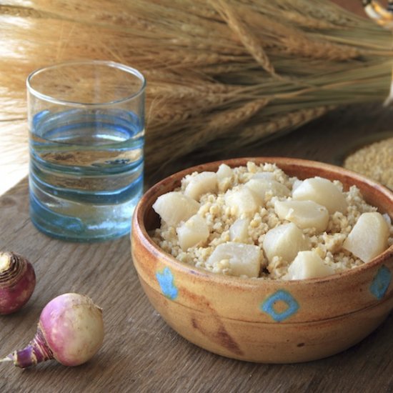 Kurdish bulgur and turnip pilaf