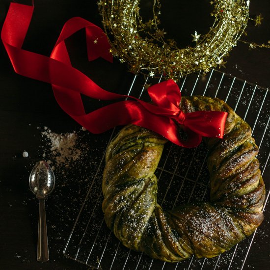 Matcha Bread Wreath