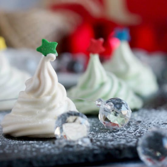 Christmas Tree Meringues