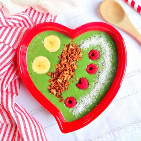 Very Merry Green Smoothie Bowl